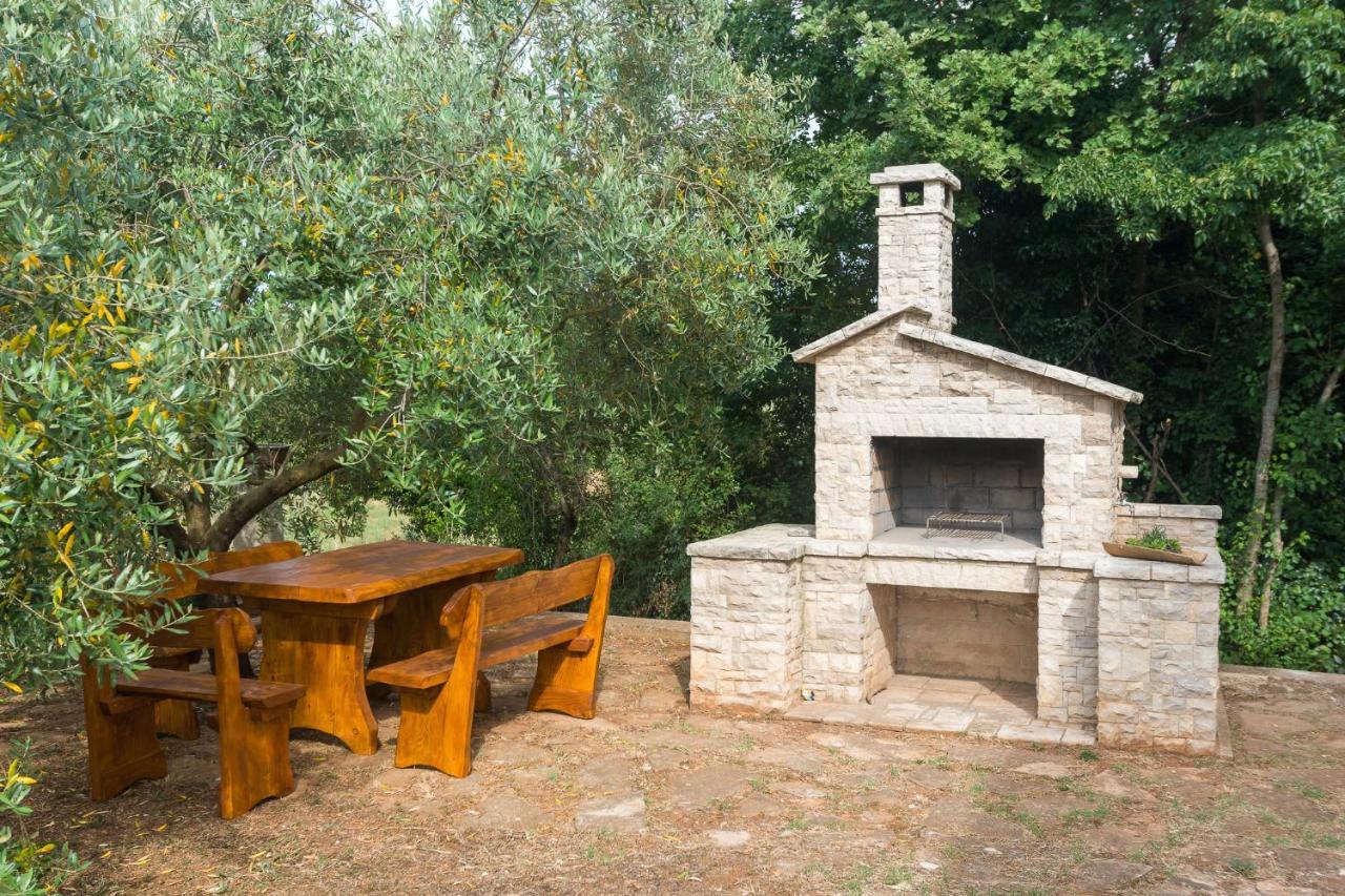 Villa Lili Πούλα Εξωτερικό φωτογραφία