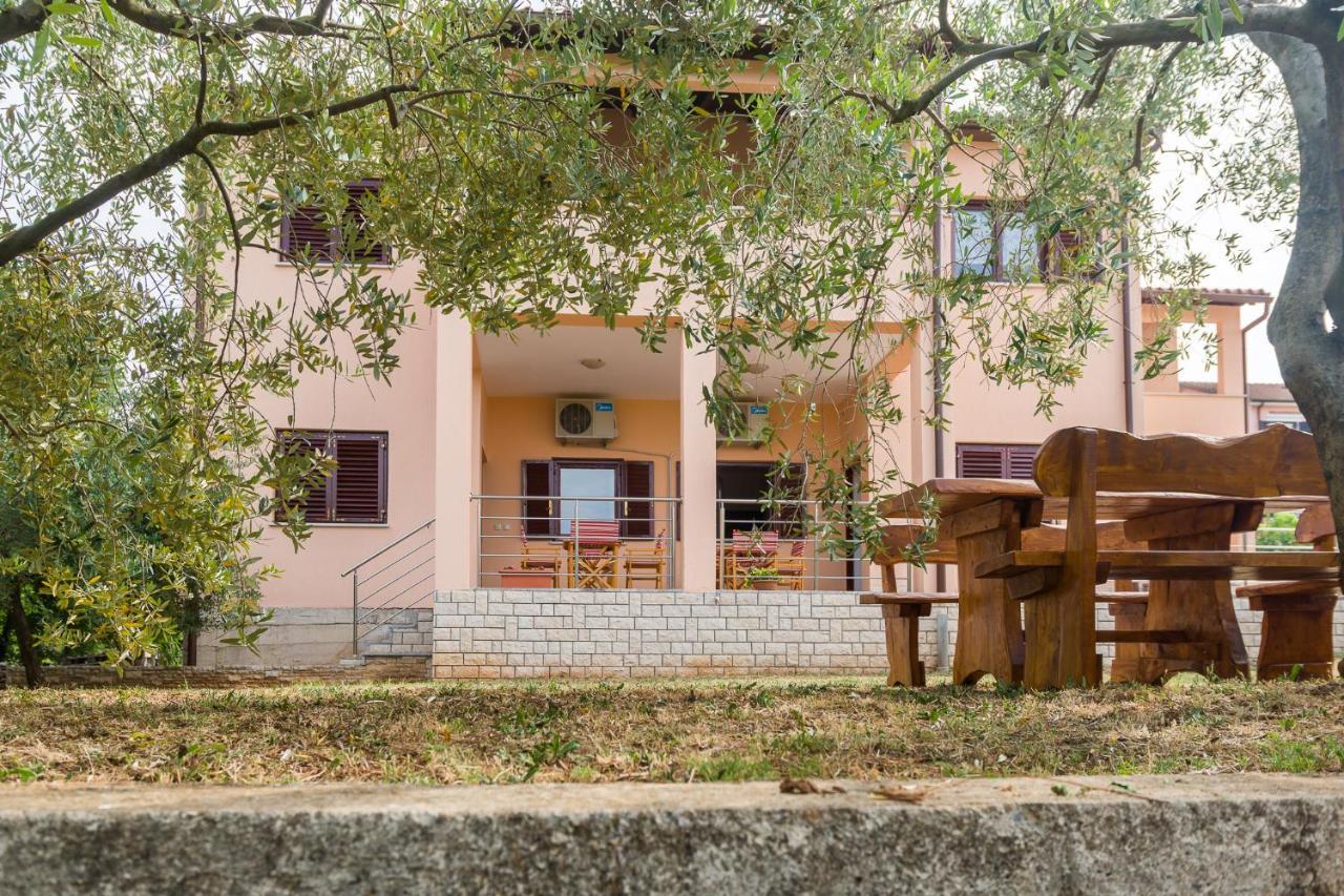 Villa Lili Πούλα Εξωτερικό φωτογραφία