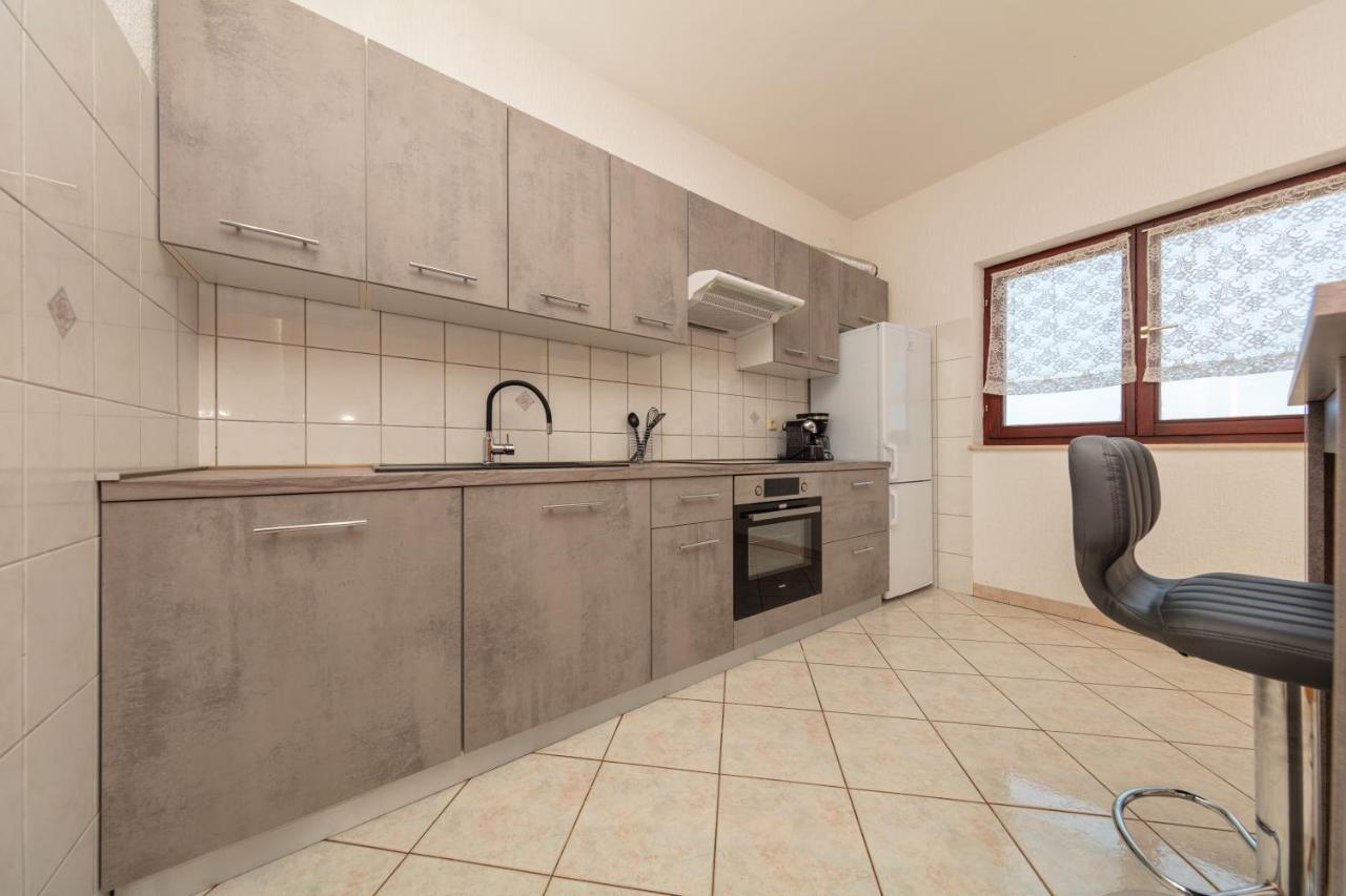 Villa Lili Πούλα Εξωτερικό φωτογραφία