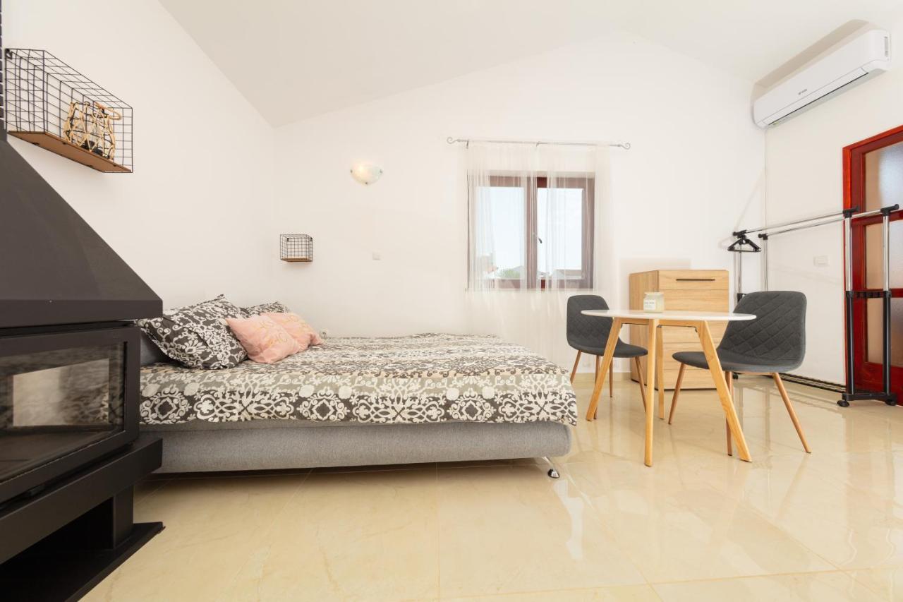 Villa Lili Πούλα Εξωτερικό φωτογραφία