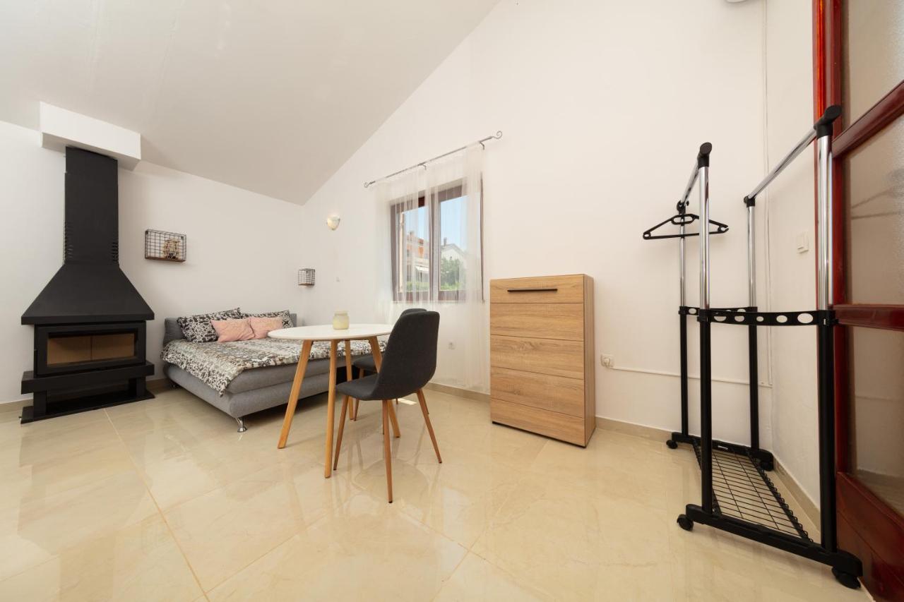 Villa Lili Πούλα Εξωτερικό φωτογραφία